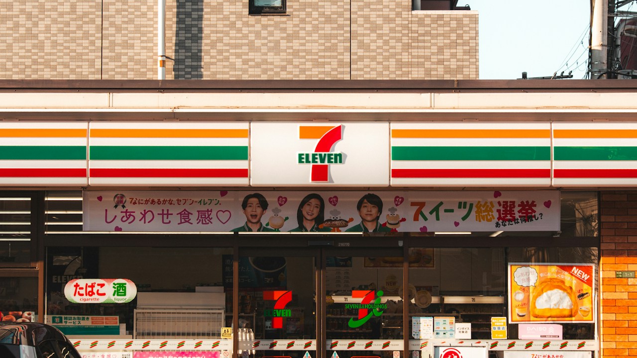 Japan convenience store guide 2026 7-Eleven Lawson FamilyMart combini food ATM